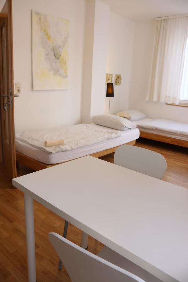 Studio-Apartments & Moeblierte Wohnungen Fuer Monteure Zentral In Muelheim An Der Ruhr Exterior photo